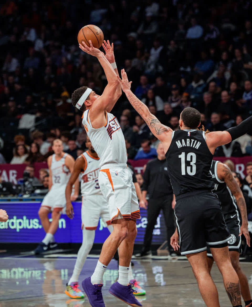 布鲁克林篮网迎法国杯关键赛；今夜伤情更新；悬念犹存；身体对抗强度拉满(布鲁克林篮网队怎么样)